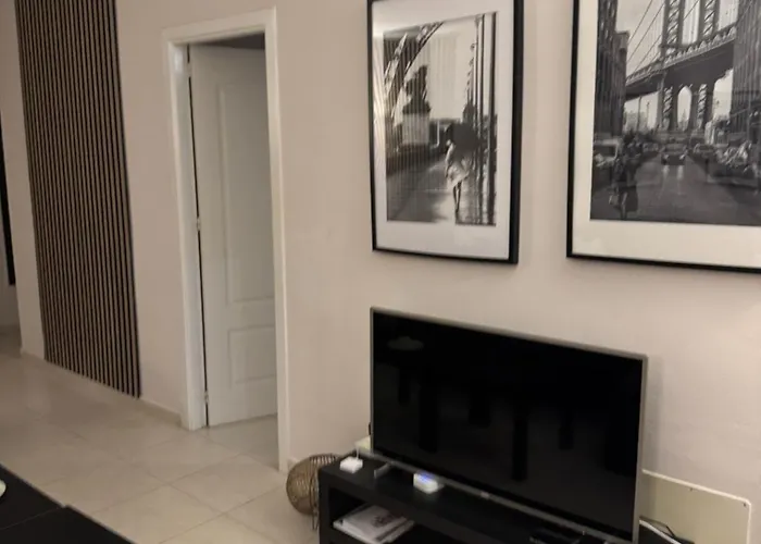 Fresh Apartment, 2 Bedroom, 2 Bathroom, 2 Lovely Poolareas